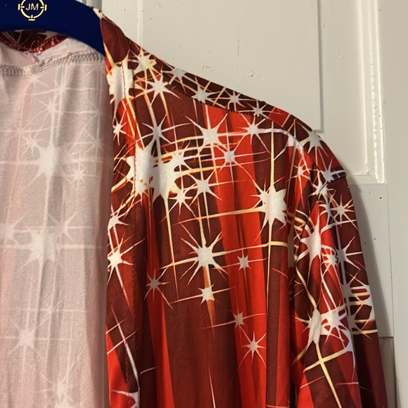 NWOT,size 1X, red&white pattern,long sleeves Duster,Stars featured on shoulders - Picture 2 of 8